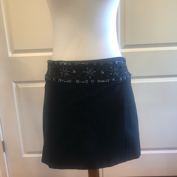 LAUNDRY black embellished mini skirt - Picture 3 of 7